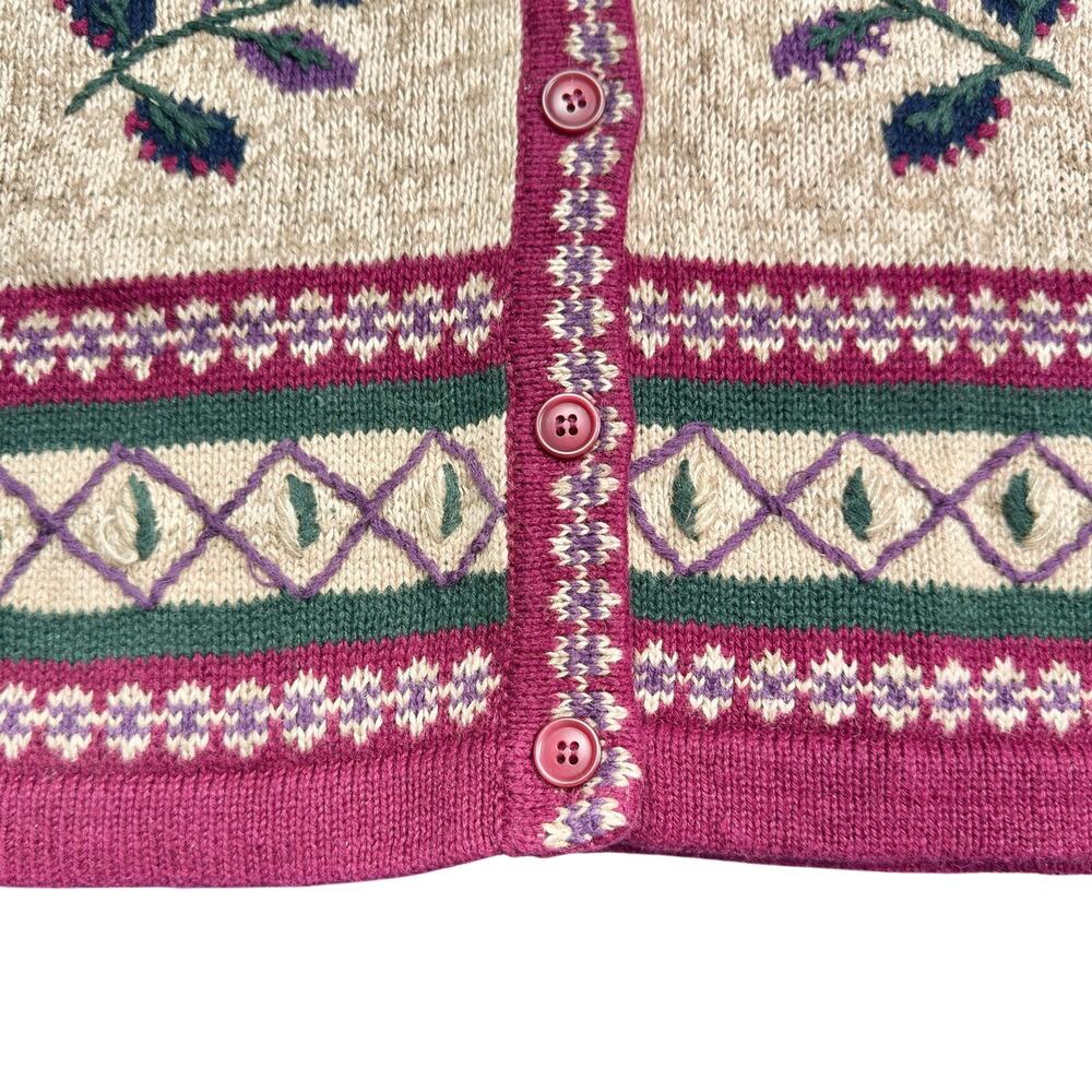 Mountain Lake | Women | Vintage Grannycore Leaf Ramie Cotton Knit Vest | Medium - Picture 9 of 11